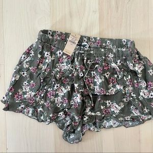 NET AMERICAN EAGLE FLOWY SHORTS